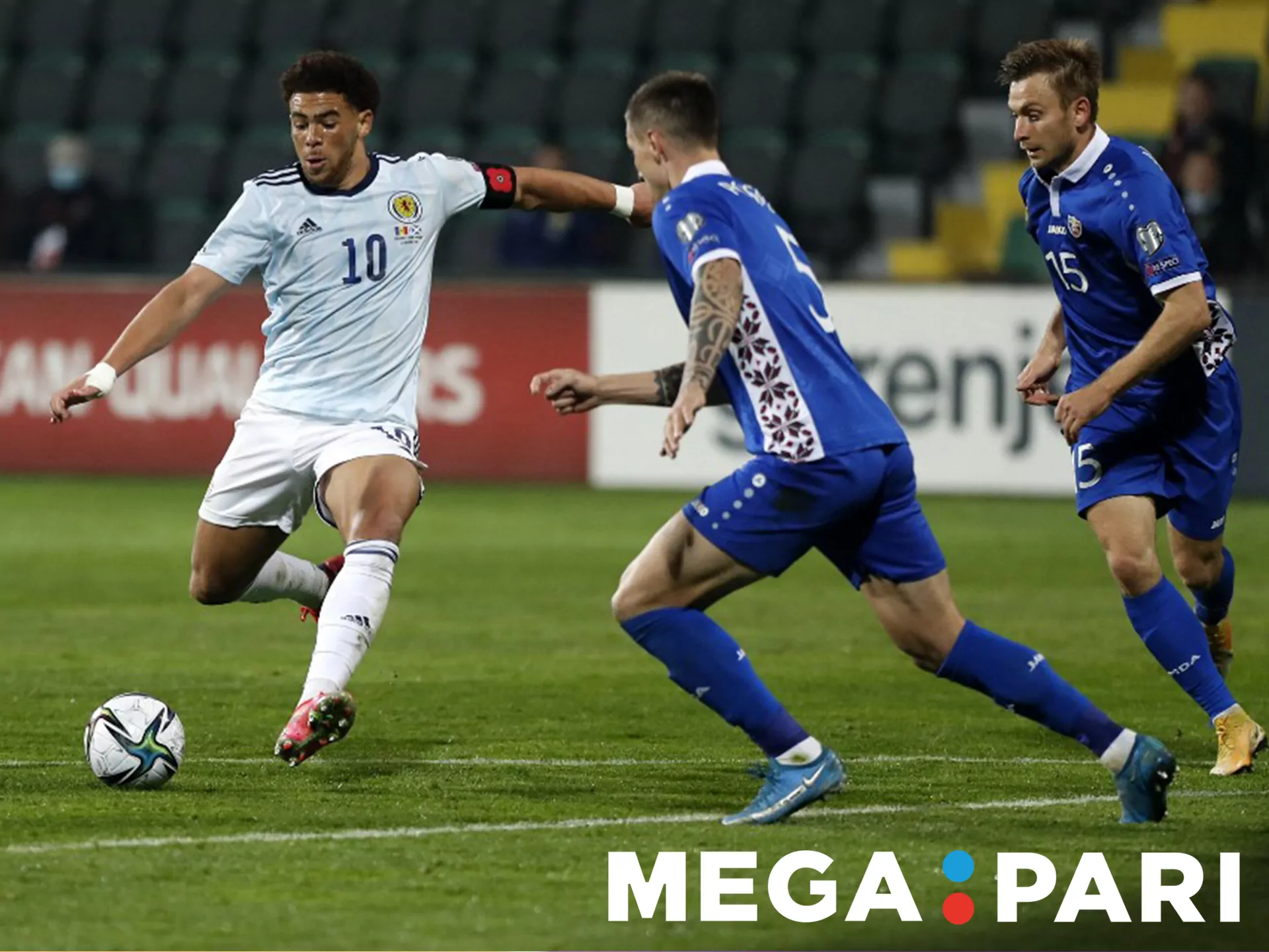 Bet on football matches in the Megapari app.